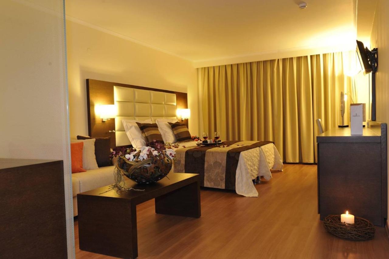 Europa Hotel แคซโทเรีย ภายนอก รูปภาพ