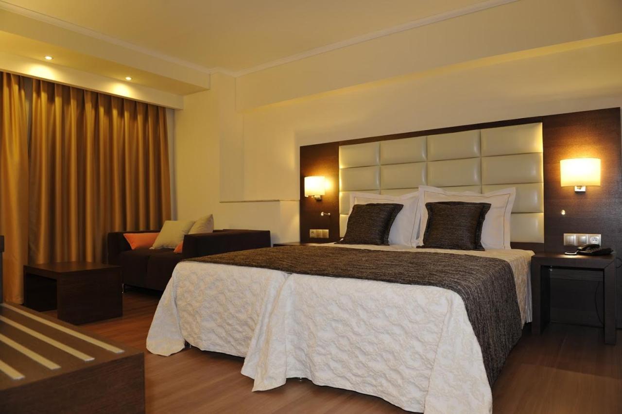 Europa Hotel แคซโทเรีย ภายนอก รูปภาพ