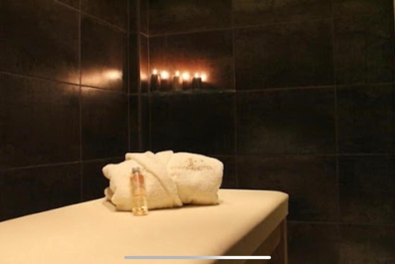 Europa Hotel แคซโทเรีย ภายนอก รูปภาพ