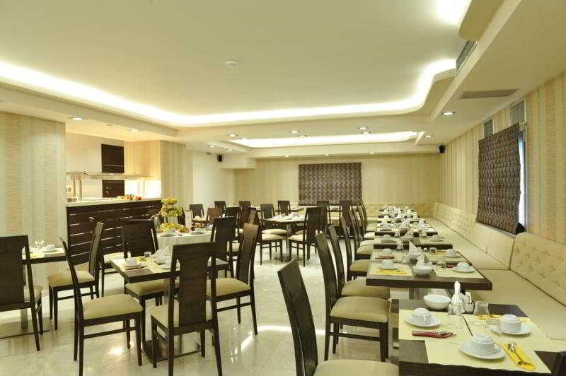 Europa Hotel แคซโทเรีย ภายนอก รูปภาพ