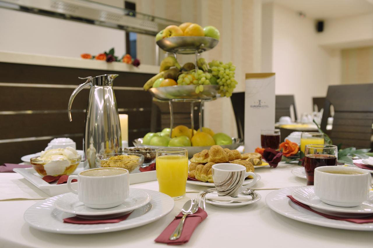 Europa Hotel แคซโทเรีย ภายนอก รูปภาพ