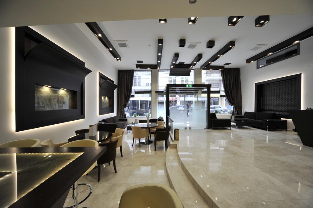 Europa Hotel แคซโทเรีย ภายนอก รูปภาพ